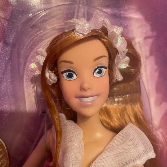 Disney 12” Princess Giselle - Picture 5 of 5